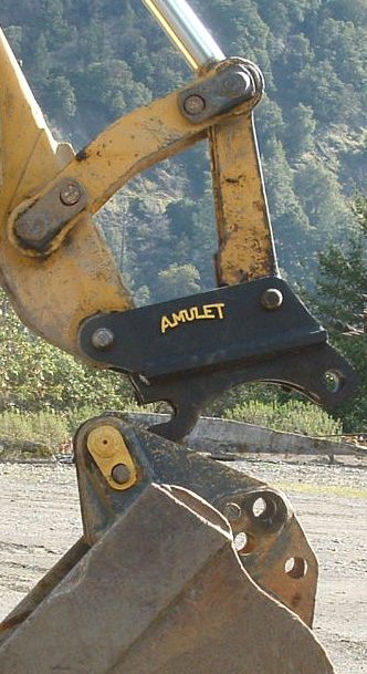 Amulet Manufacturing Mini-Hitch Manual Quick Coupler for Mini Excavator
