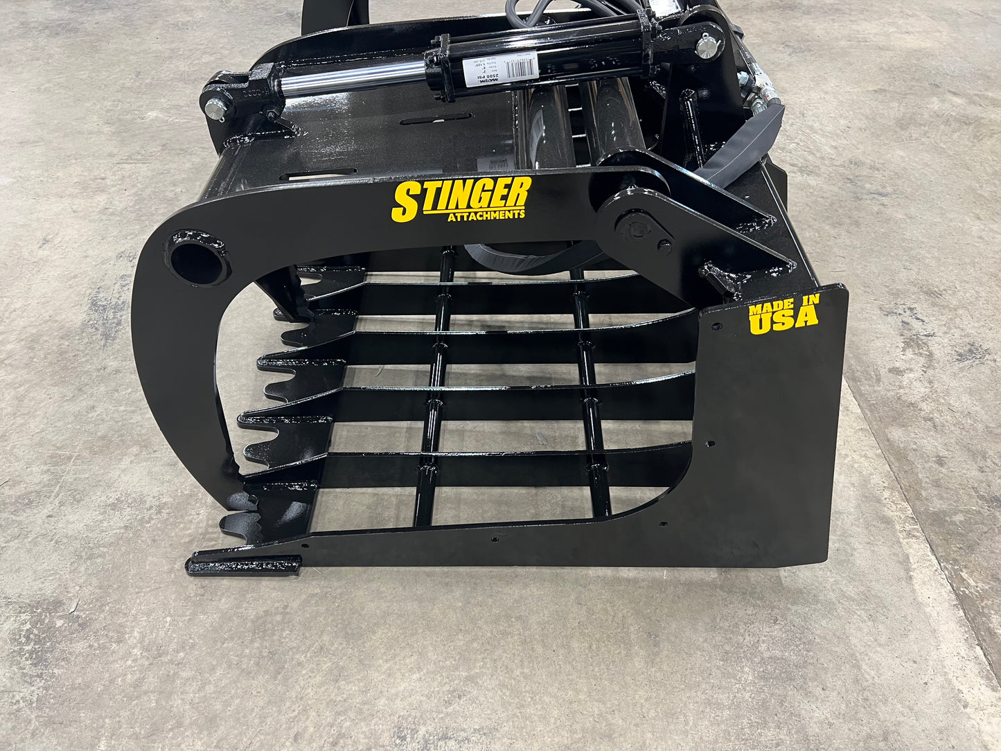Stinger Attachments Root & Rock Grapple for Skid Steer