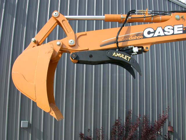 Amulet Manufacturing PowerBrute Hydraulic Thumb for Excavator & Backhoe
