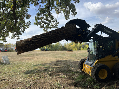 Stinger Attachments Clam Grapple for Skid Steer