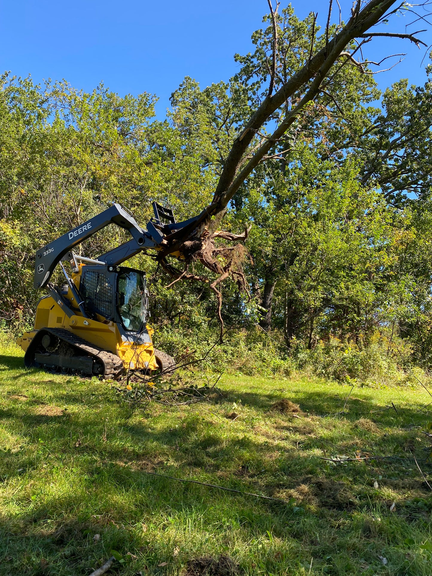 Stinger Attachments Tree & Post Puller for Skid Steer